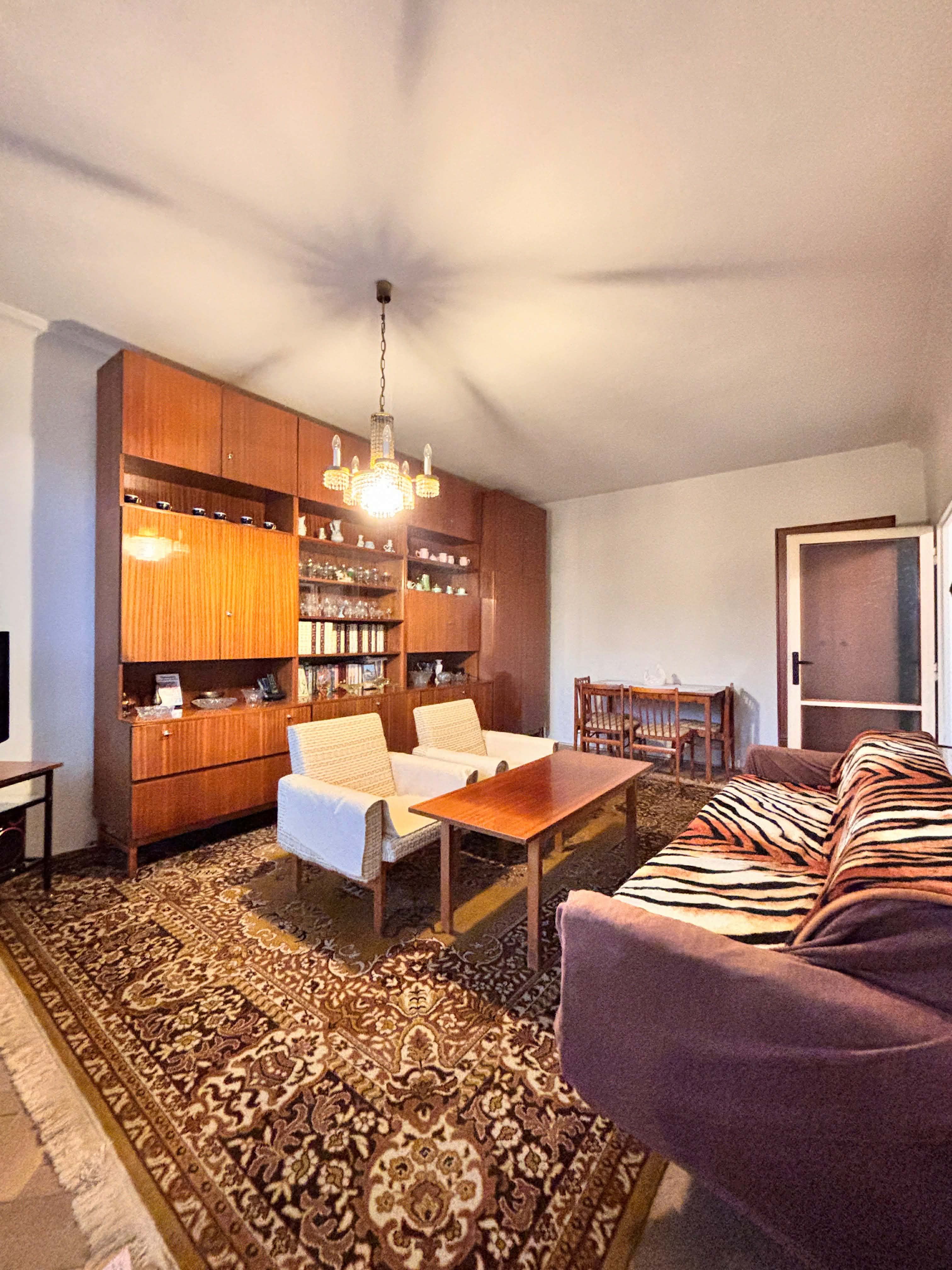 Realitná kancelária Treef ponúka na predaj 2-izbový byt s loggiou na Radarovej ulici v Bratislave – Ružinove